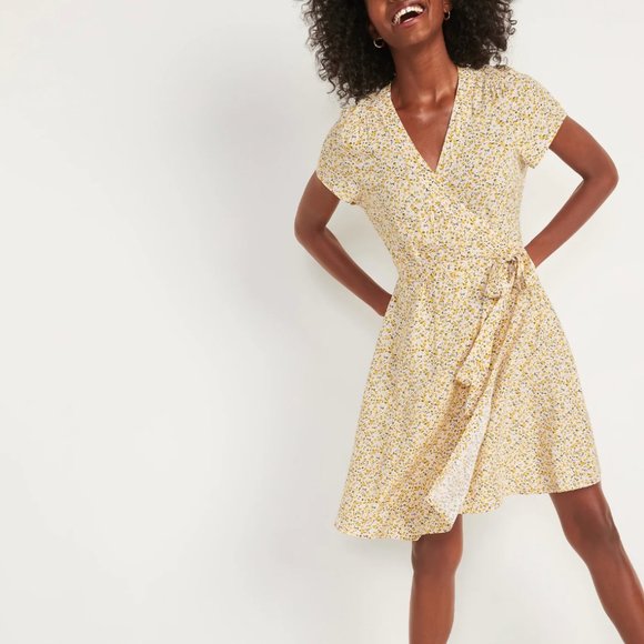Old Navy Dresses & Skirts - Old Navy Waist-Defined Tie-Belt Wrap Dress - NWT!